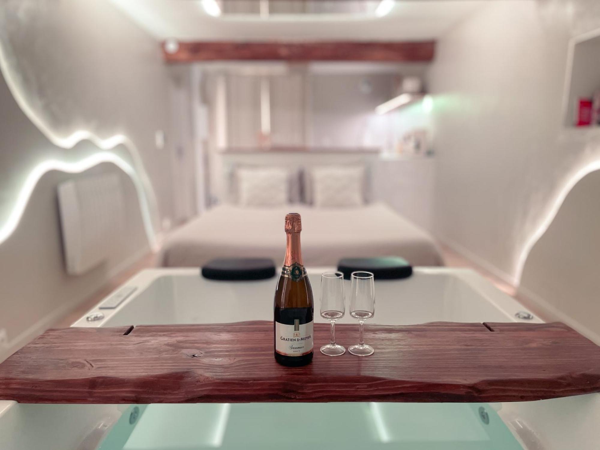 A La Folie - Loft & Spa Montrevault Eksteriør billede